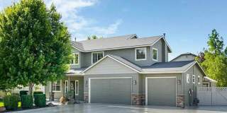 Beautiful 4-Bedroom Home in Meridian’s Bridge Tower Subdivision Gallery 1