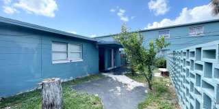 1339 West Point Dr - Unit B Gallery 1