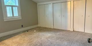 118 E Oak St #1 Gallery 4
