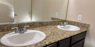 3-Bedroom Townhome in Gated Mesa Verde Gallery 1