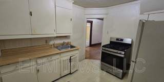 118 1/2 Harrison Street Gallery 1