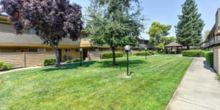 Olympus Park Apartment Homes Gallery 34