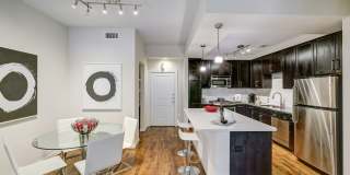 2900 West Dallas Gallery 1