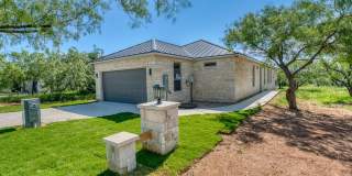 3217 Douglas Drive Gallery 1