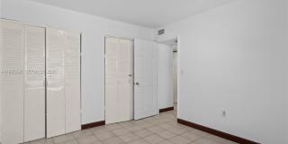 13655 NE 10th Avenue Gallery 32