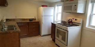 Grand Rapids N.W. Downtown 2 Bdrm Bungalow Gallery 16