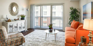 The Promenade at Harbor East Gallery 5