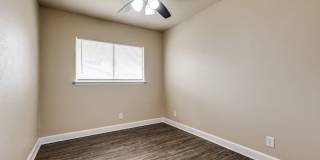 4-BEDROOM NEAR THE MEDICAL CENTER! Gallery 20