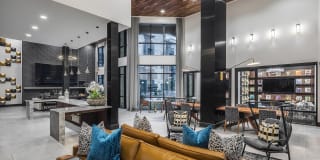 Aura Thirty2 Aura Thirty2 Gallery 3