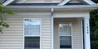 End-Unit Townhome Near Lake Wylie Shopping & Dining Gallery 1