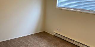 (473) Walnut Duplex - 2 Bedroom / 1 Bathroom Gallery 7