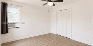 930 NE 23rd Ct Gallery 5