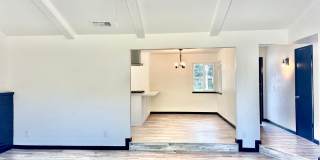 Charming 3 Bed/ 2 Bath Home in Clovis Gallery 13