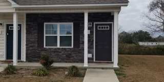 2 bedroom, 2.5 bath end unit unfurnished townhouse in Sneads Ferry Justice Farm Townhome community Gallery 2