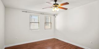 Cozy 2 BR 1.5 Ba Townhome by Patterson Park Gallery 11