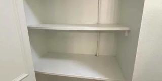 Luxury 2-Bedroom, 1.5-Bathroom Apartment - Pets Welcome! Heat/Hot Water Included Gallery 6
