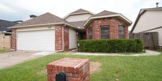 3 Bed | 2 Bath | South Tulsa Gallery 1