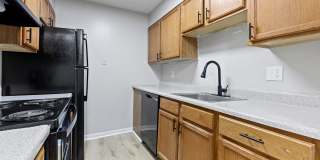 The Hills Apartment Homes Gallery 18