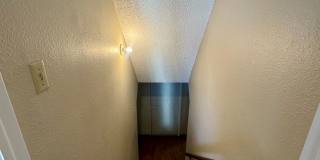 4 Bedroom Home in Villa Loma-Available NOW Gallery 26