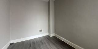 Renovated Three Bedroom w/ New Flooring throughout in Southwest Gallery 8