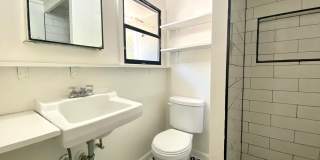 Unique Basement Unit in a Triplex- 309 E. 32nd- Available for July! Gallery 14