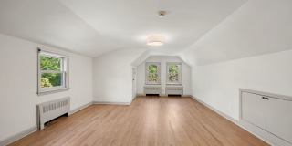 42 Oak Street 42 Oak Street Gallery 42
