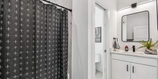 A charming coastal townhouse, just minutes from downtown St. Pete! Gallery 27