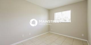 3803 East 6th Street Gallery 12