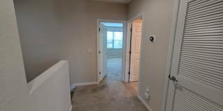 Spacious Townhome in Desirable Vizcaya Falls 3-bedroom, 2.5-bath townhome Gallery 14