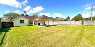 3 Bed, 2 Bath Home with Large Backyard in Fairmont Subdivision 3 Bed, 2 Bath Home with Large Backyard in Fairmont Subdivision Gallery 34