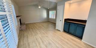 Beautiful Townhome with Great Schools, Great Location! Pet Friendly! Beautiful Townhome with Great Schools, Great Location! Pet Friendly! Gallery 6