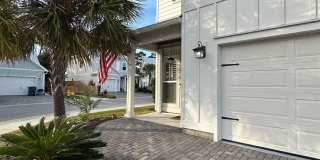 Gorgeous newer 2-Story, 4 bedroom Home in South Walton County Gallery 1