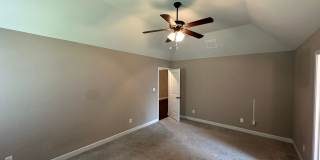 AVAILABLE NOW IN SOUTHAVEN! Spacious 4BR Home with Bonus Room & Fenced Yard Gallery 15