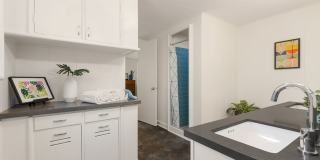 Island View at Waikiki Landmark: Waikiki Luxury Condo w/ Pool, Spa, Gym &amp; Lanais Gallery 17