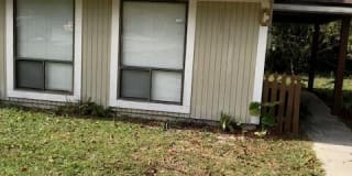 808 Meadowbrook Drive Unit C Gallery 1