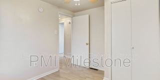 118 S Locust St Gallery 6