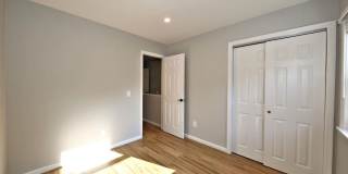 33 Summit Avenue Gallery 13