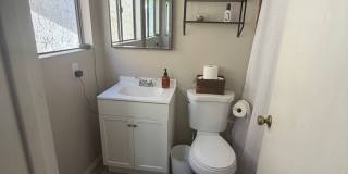 2 Bedroom 2 bath private enclosed yard for Gallery 25