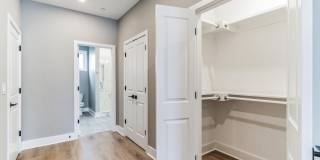 Huge 4 bed 3 bath home in point breeze. MODERN, PATIO, ROOF DECK JULY 15 Gallery 17