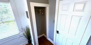 306-2 North Keech Street - Room 1 Gallery 15