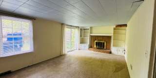 4 Bedroom, 2.5 Bath Townhouse Gallery 23