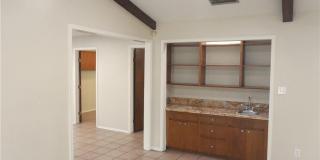118 E Iris Avenue Gallery 5