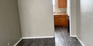 Knoxville Manor Gallery 27