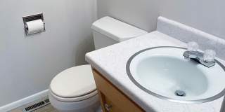 3 bed 1 bath single story home Gallery 9