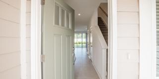 Like new 3/2.5 Townhome Gallery 4