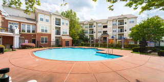 Rare 2BR 2BA 2 Level Condo With Garage Gallery 25