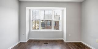 Spacious Newly Rennovated 2 Bedroom House with 2.5 Bath Gallery 25