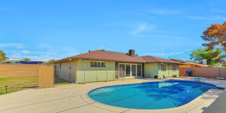 Spacious 6-Bedroom Pool Home Near ASU with 2-Car Garage Gallery 4