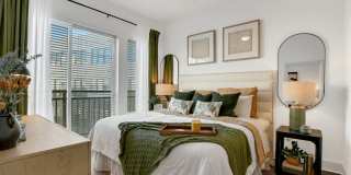 The Bryant at Buckhead Village Gallery 28
