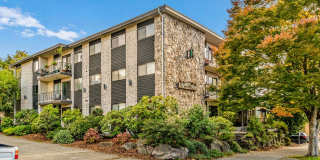 2 Bedroom 2 bath in the Heart of Ballard Gallery 1